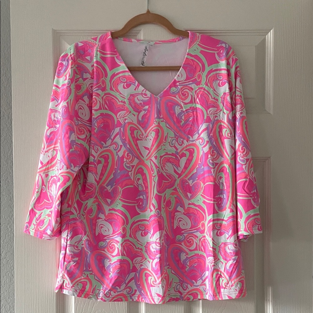 Lulu-B Pink and White Heart Print Blouse